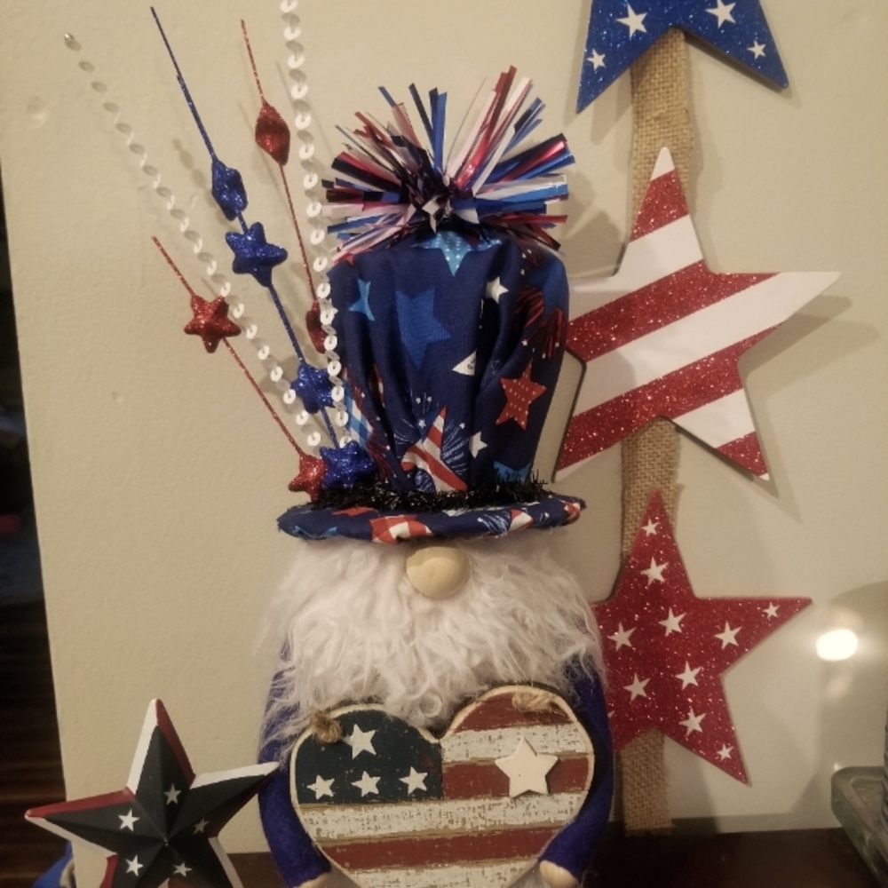 Do you have a Patriotic side? Show your colors!!!